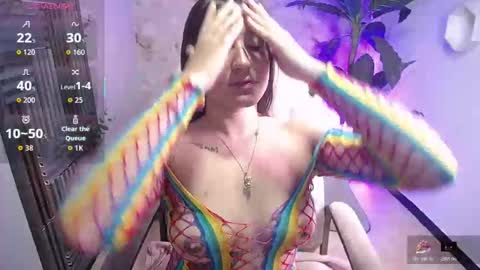 Catalina online show from November 25, 2025, 11:43 am