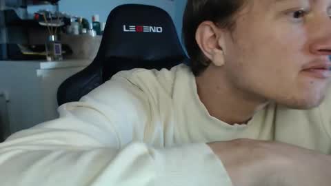 Kat online show from March 3, 2026, 6:52 am