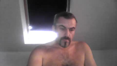 swinger_men_austria online show from October 31, 2025, 3:35 pm