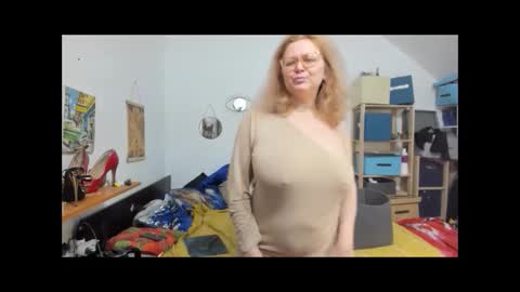 switchlorenx online show from January 30, 2025, 10:19 pm