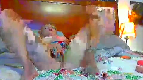 Snapshot of swt_petite_jen1 chatting on June 4, 2026, 11:33 pm swt_petite_jen1 online show from June 4, 2026, 11:33 pm