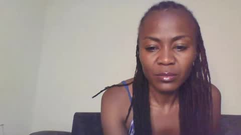 ALICIA online show from April 21, 2026, 10:23 pm