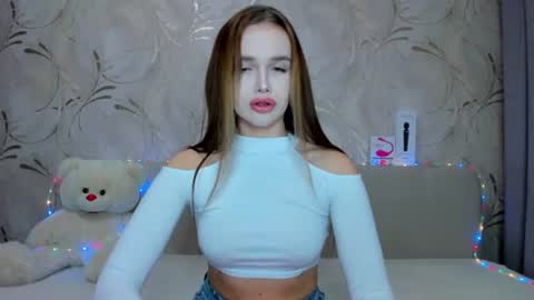 Ana online show from February 1, 2025, 4:35 am