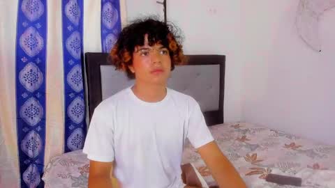 swwet_boy online show from December 26, 2024, 1:54 pm