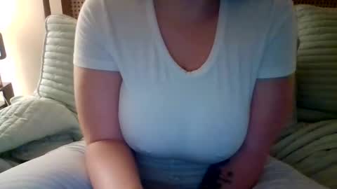 sydxo6 online show from May 26, 2026, 3:02 am