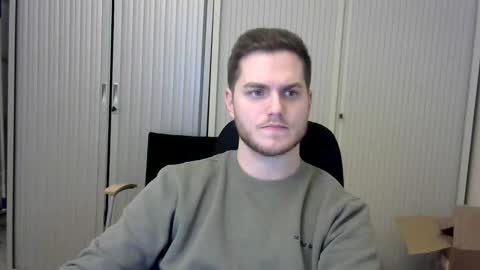 syl092 online show from January 7, 2025, 4:16 pm