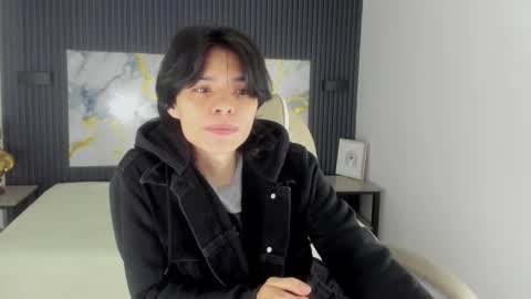 sylasfrost online show from November 25, 2025, 7:03 pm