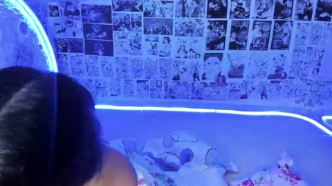 sylphy17 online show from September 28, 2025, 3:12 am