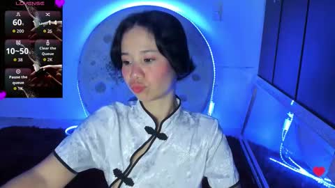 sylphy17 online show from November 3, 2025, 12:02 am