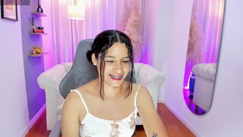 Snapshot of sylvana_cox chatting on December 20, 2025, 11:50 am sylvana online show from December 20, 2025, 11:50 am