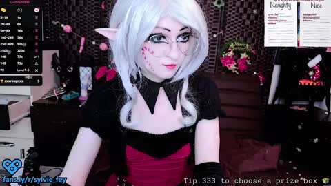 Sylvie online show from December 16, 2024, 1:31 am