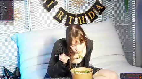 Snapshot of sylvie_fey chatting on August 1, 2026, 3:39 am Sylvie online show from August 1, 2026, 3:39 am