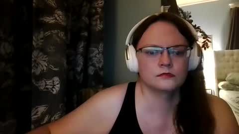 Snapshot of sylviexxxfun chatting on June 9, 2026, 3:40 am sylviexxxfun online show from June 9, 2026, 3:40 am