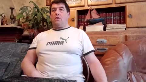 sympa_trique online show from February 22, 2025, 11:46 am