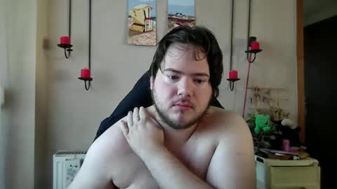 sympon1e online show from December 17, 2025, 10:43 am