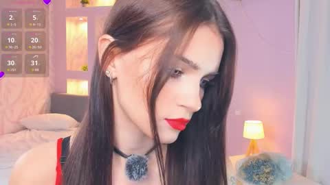 Eva online show from November 17, 2025, 7:41 pm