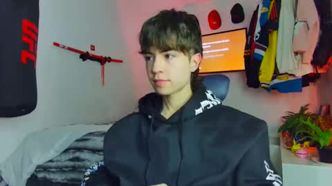 TONER online show from November 15, 2025, 3:26 am