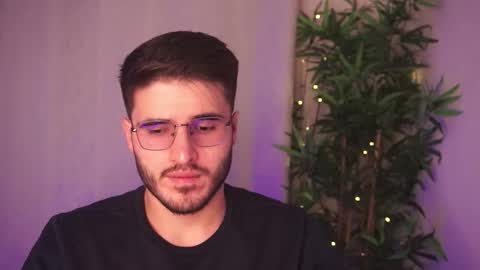 t0ny_wylie online show from March 26, 2026, 4:29 am