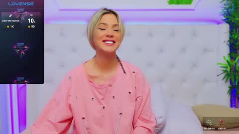 Arianna online show from January 13, 2025, 7:53 pm