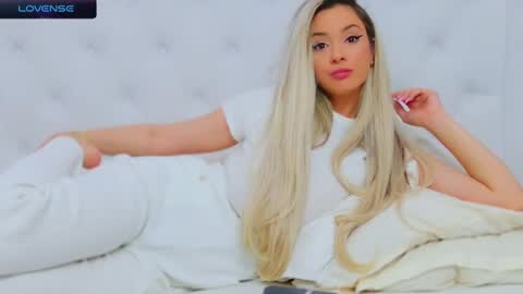 Arianna online show from February 24, 2025, 4:15 pm