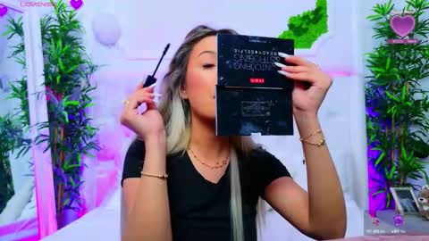 Arianna online show from October 30, 2025, 1:45 pm