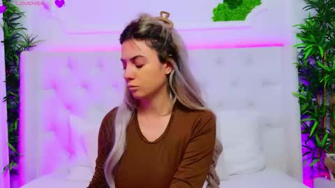 Arianna online show from December 3, 2025, 1:20 pm