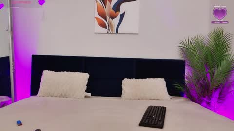 Arianna online show from April 23, 2026, 2:52 pm