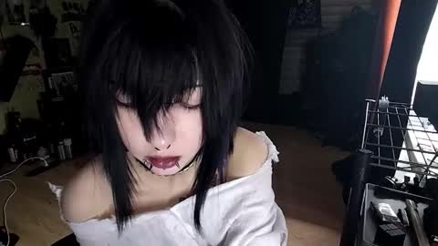 Lina online show from February 16, 2026, 11:06 am