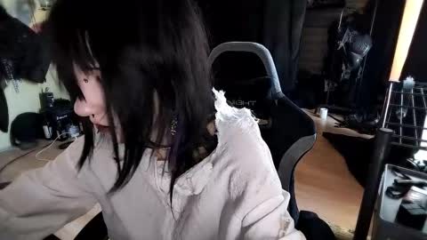 Lina online show from February 18, 2026, 11:06 am