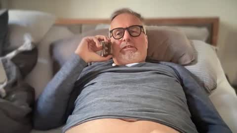 tabulos691 online show from December 4, 2025, 12:03 pm