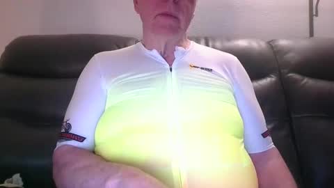 tacrunner66_ online show from March 7, 2025, 3:07 pm