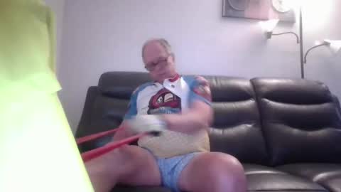 tacrunner66_ online show from April 21, 2026, 2:01 pm