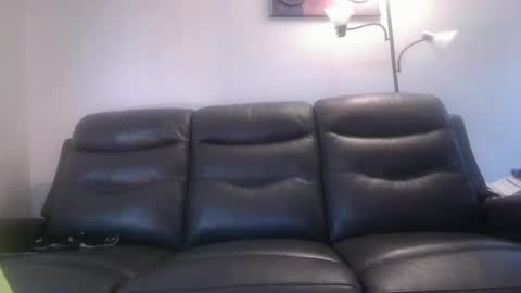 tacrunner66_ online show from June 15, 2026, 1:57 pm