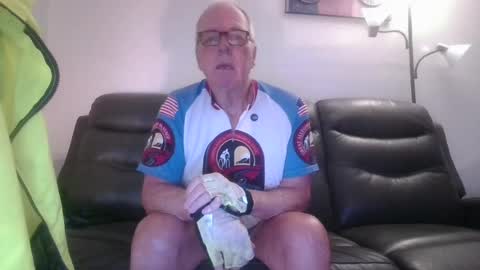 tacrunner66_ online show from June 28, 2026, 1:39 pm