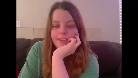 Snapshot of tacyluxe chatting on May 18, 2026, 1:35 am tacyluxe online show from May 18, 2026, 1:35 am