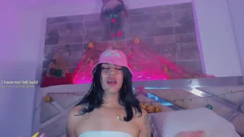 Tahhlia Rouge online show from November 25, 2025, 6:08 pm