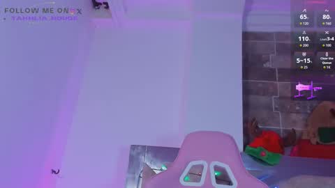 Tahhlia Rouge online show from December 2, 2025, 8:15 pm