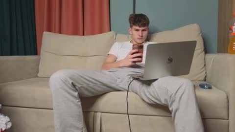 Alex online show from January 13, 2026, 6:24 pm