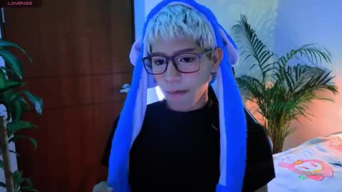 taichi online show from October 19, 2025, 2:34 am