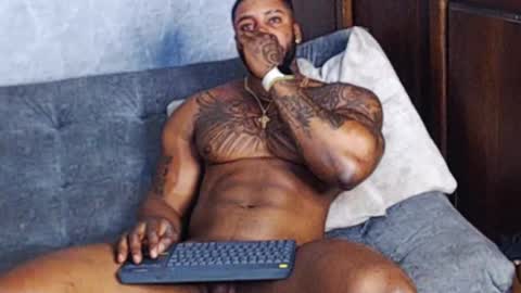 Tairon Tucke online show from February 3, 2025, 6:24 am