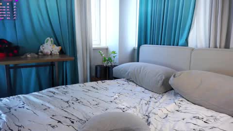 Molly online show from March 26, 2026, 1:55 am