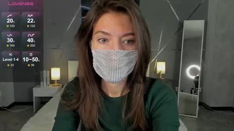 Sasha online show from October 9, 2025, 1:36 am