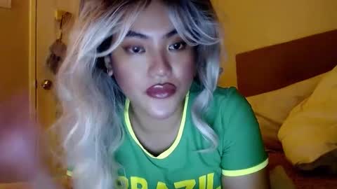 Lena online show from December 4, 2024, 3:54 pm