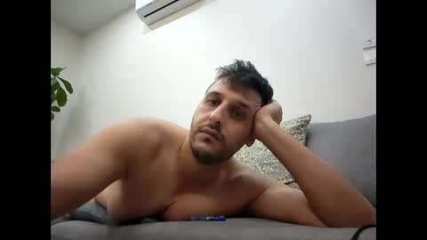 Snapshot of talacros chatting on October 8, 2025, 4:26 pm Tala online show from October 8, 2025, 4:26 pm