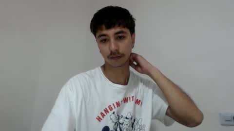 talhi_ online show from May 28, 2026, 5:49 am
