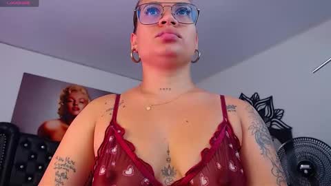 taliana36 online show from October 27, 2025, 11:47 am