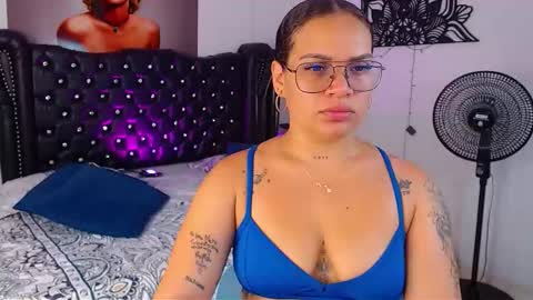taliana36 online show from November 6, 2025, 12:28 pm