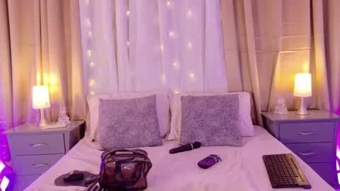 tali  online show from April 21, 2026, 9:06 pm