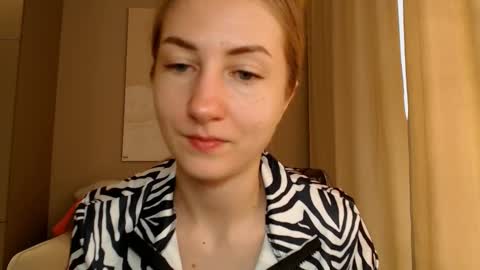  Kira  online show from February 11, 2025, 12:05 pm