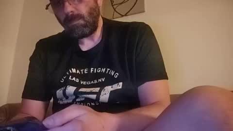 Aligator online show from February 24, 2025, 6:04 pm